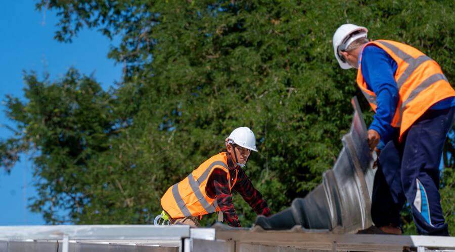 Expert Emergency Roof Repairs services in Evansville, IL